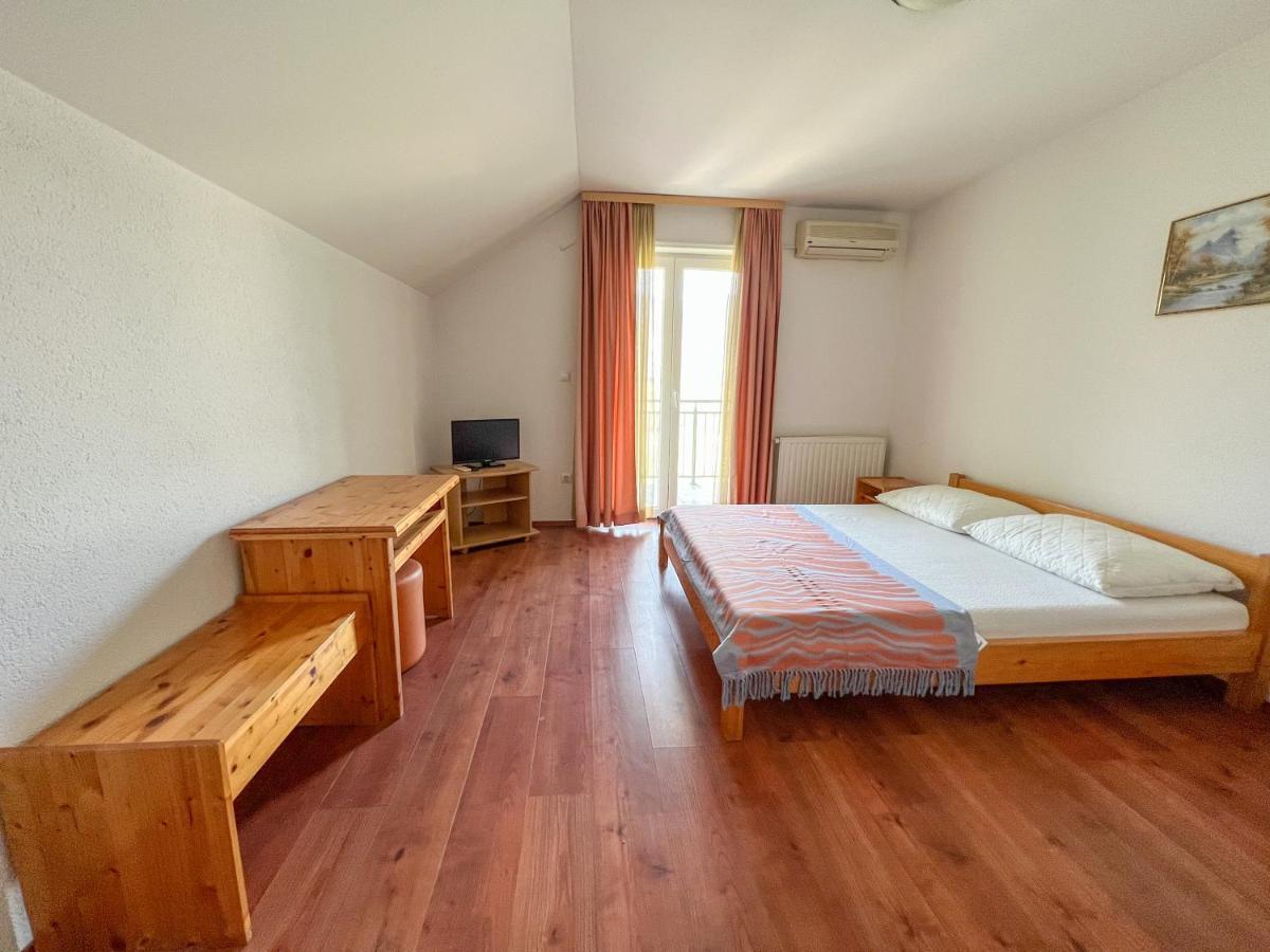 Hotel & Restaurant Babic Vranovaca ภายนอก รูปภาพ