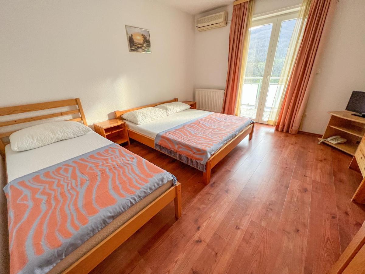 Hotel & Restaurant Babic Vranovaca ภายนอก รูปภาพ